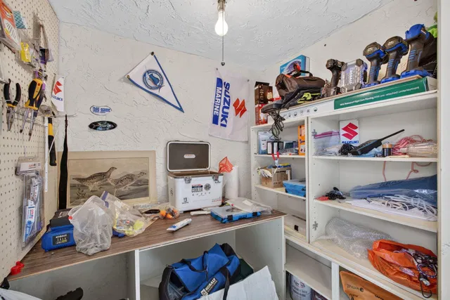 Unit 204 photo 21