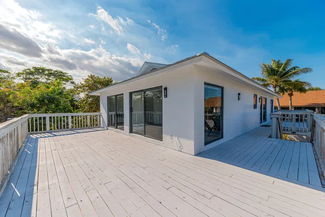 Residence photo 6