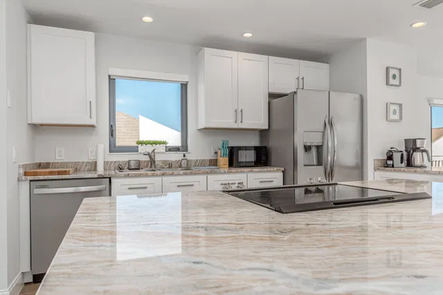 Residence photo 17
