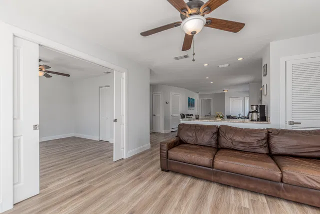 Residence photo 37