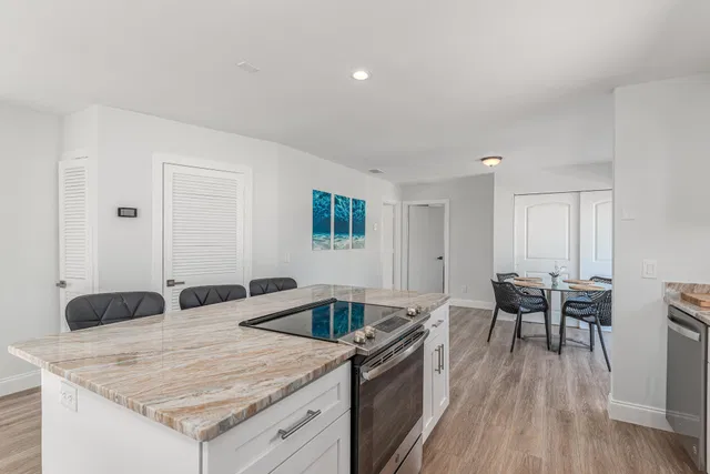 Residence photo 42