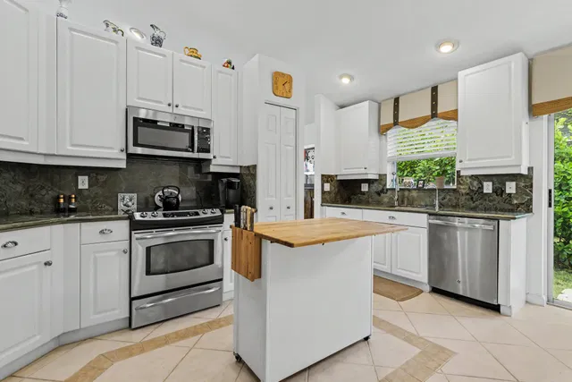 Residence photo 9