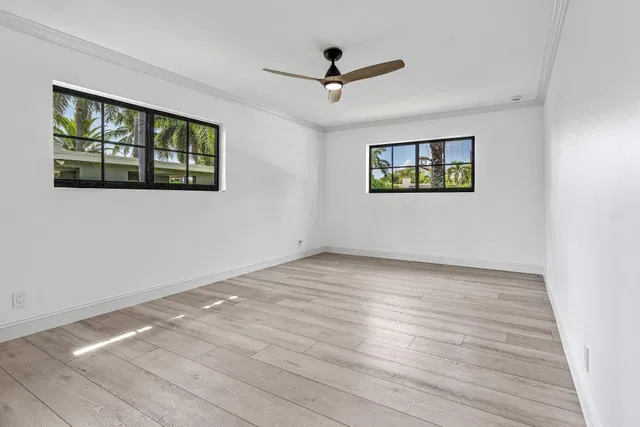 Residence photo 18