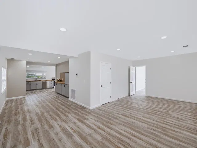 Residence photo 11