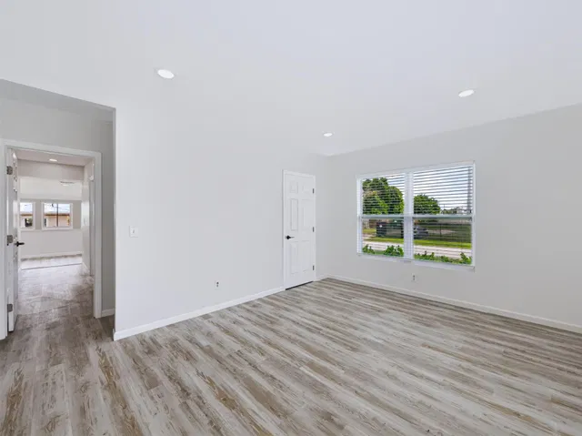 Residence photo 18