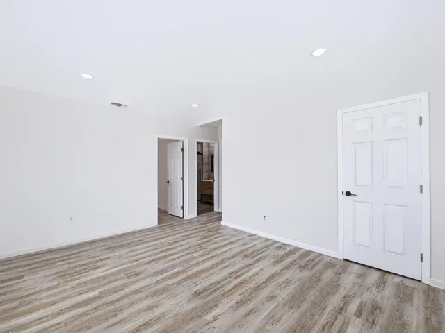 Residence photo 20