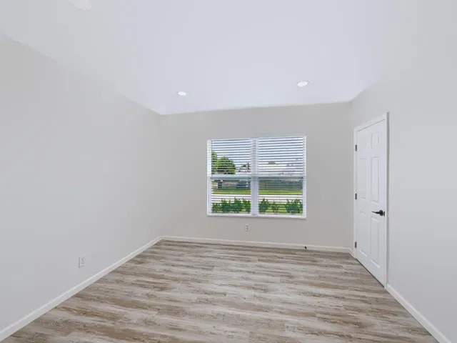 Residence photo 24