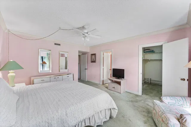 Unit C107 photo 13