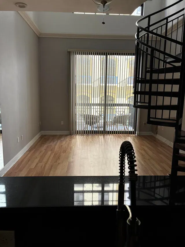 One City Plaza Unit 437 photo 4