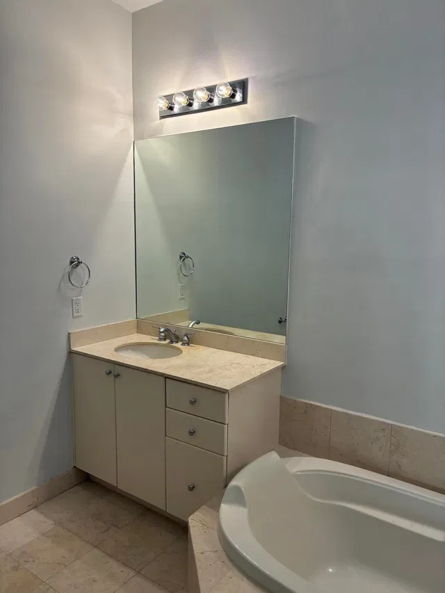 One City Plaza Unit 437 photo 5