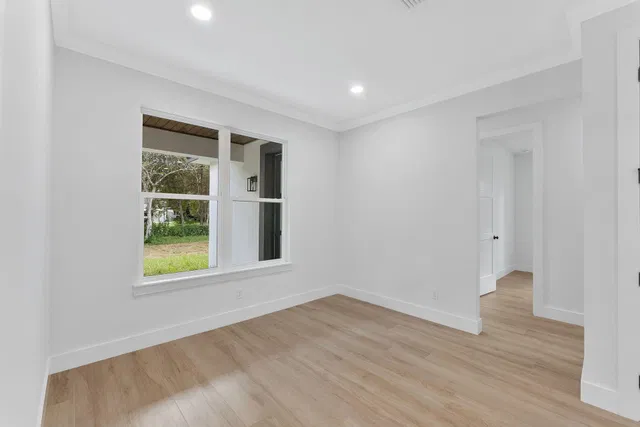  Residence photo 32