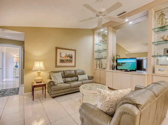  Residence photo 9
