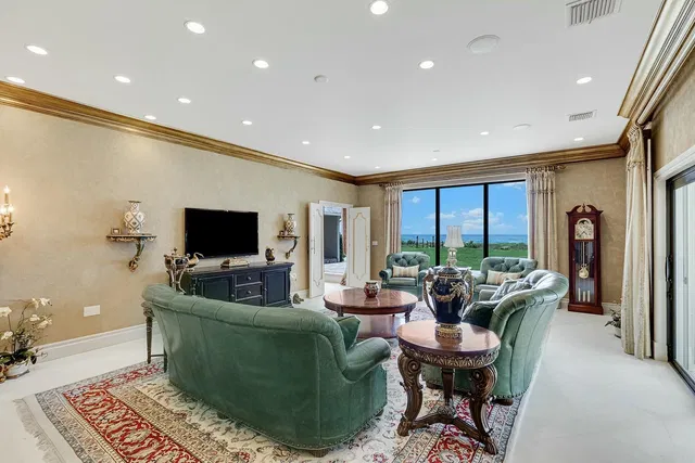  Residence photo 17