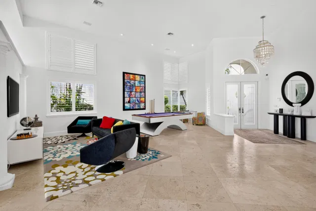Woodfield Country Club Residence photo 5