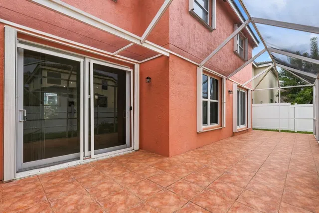  Residence photo 27