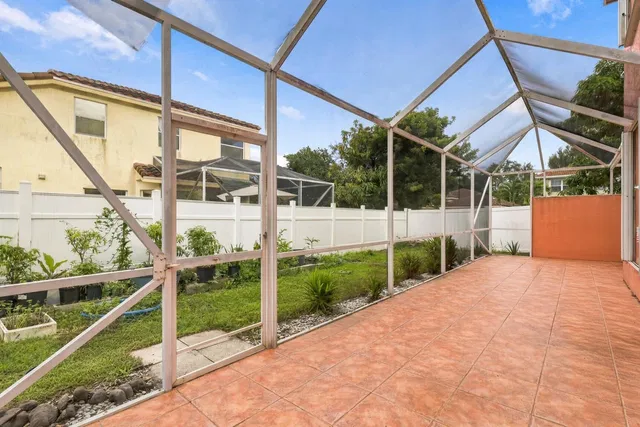  Residence photo 28