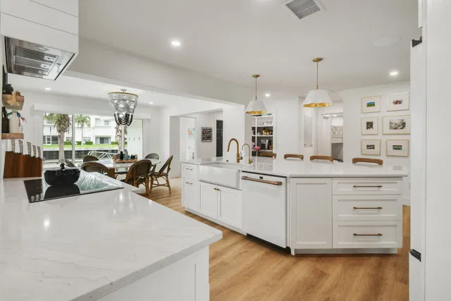 Singer Island Residence photo 13