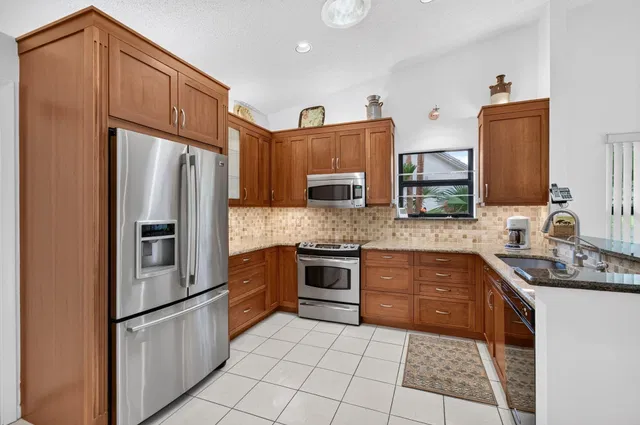  Residence photo 10