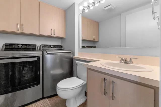 Unit 38D photo 17