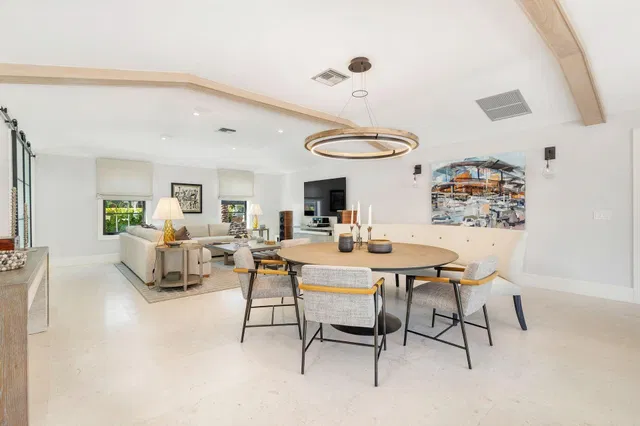 SoSo West Palm Beach Residence photo 5