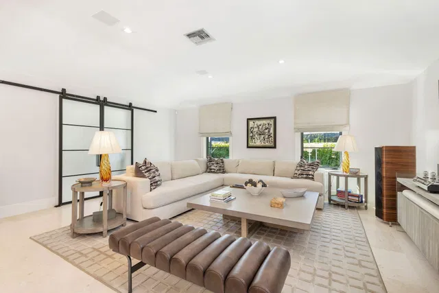 SoSo West Palm Beach Residence photo 6