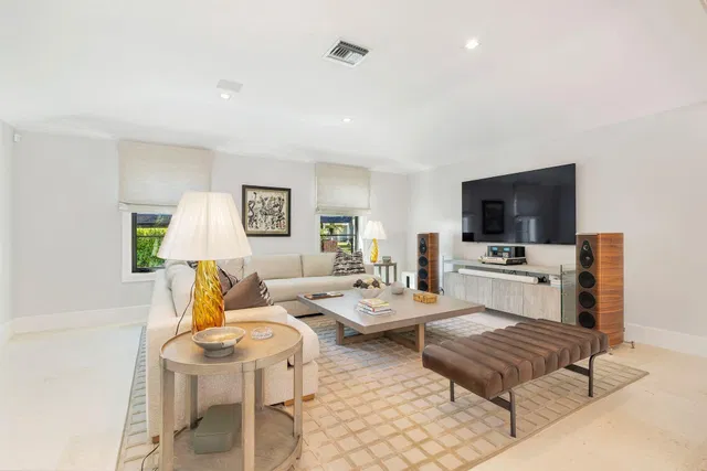 SoSo West Palm Beach Residence photo 7