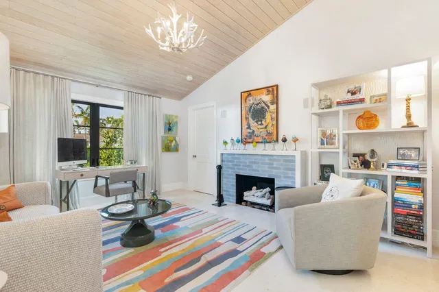 SoSo West Palm Beach Residence photo 15