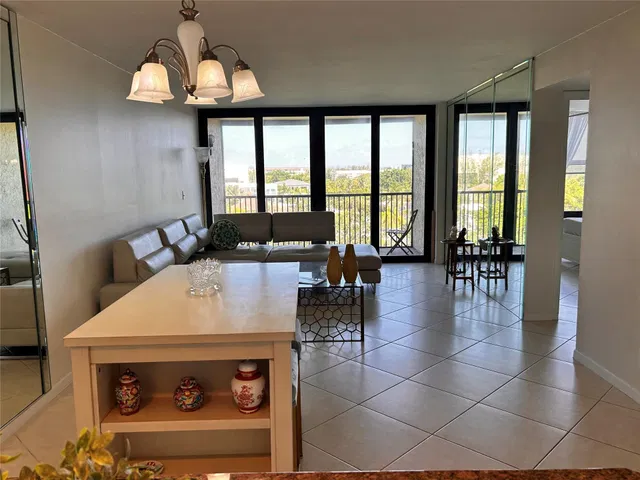 Boca Raton Unit 605 photo 9