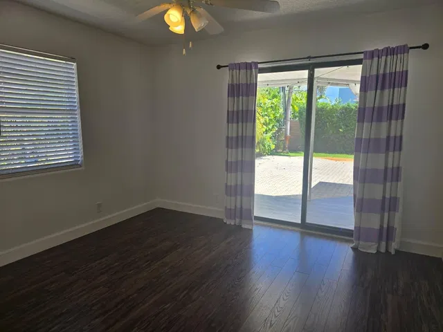  Residence photo 11