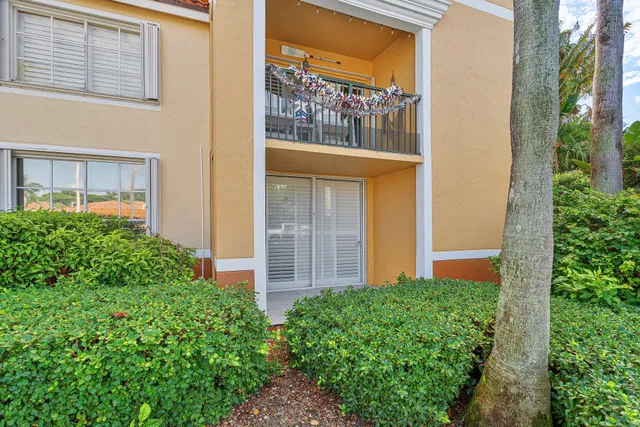  Unit 107 photo 10