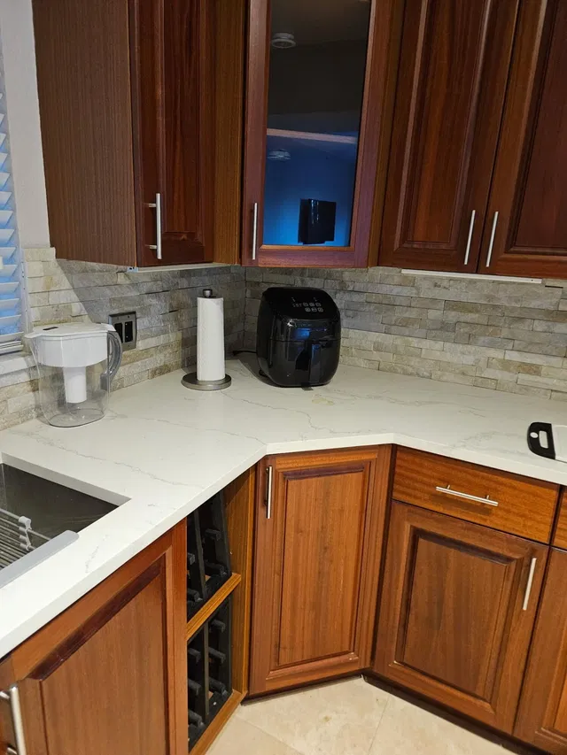  Unit 301 photo 4