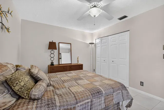  Residence photo 17