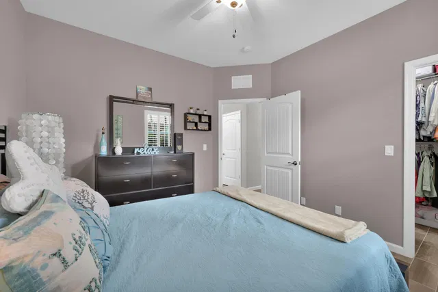 Residence photo 34