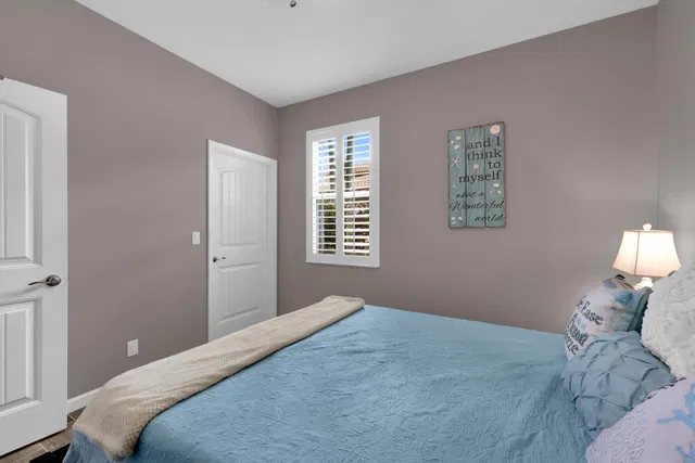 Residence photo 36