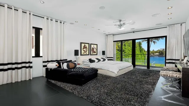 Residence photo 24