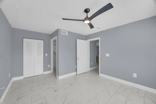 Unit 203 photo 12