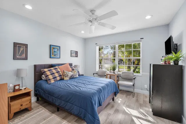  Residence photo 24