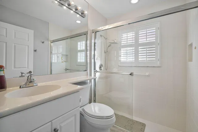  Residence photo 25