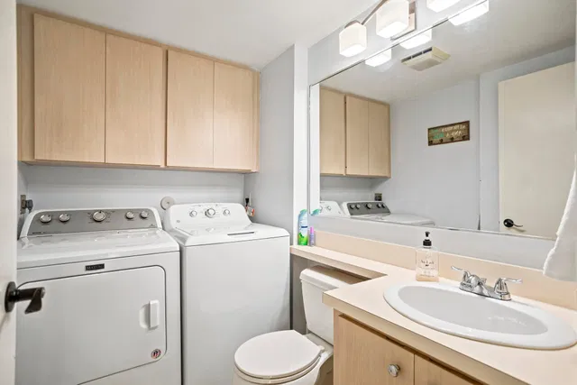 Unit 32B photo 20