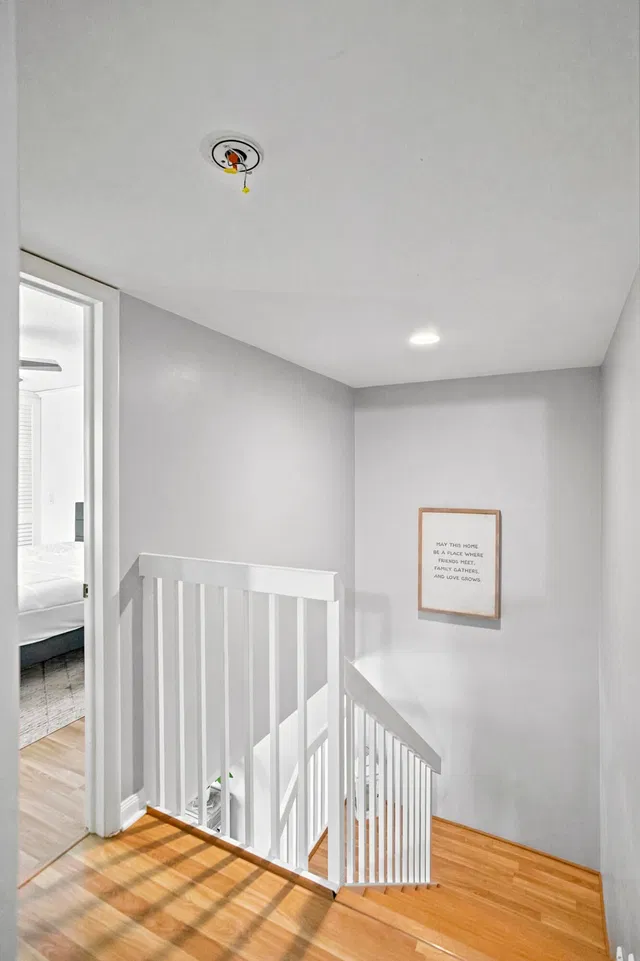 Unit 32B photo 27
