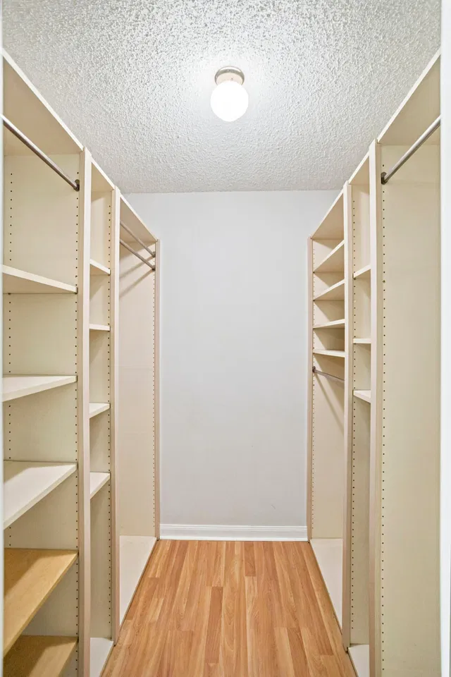 Unit 32B photo 32