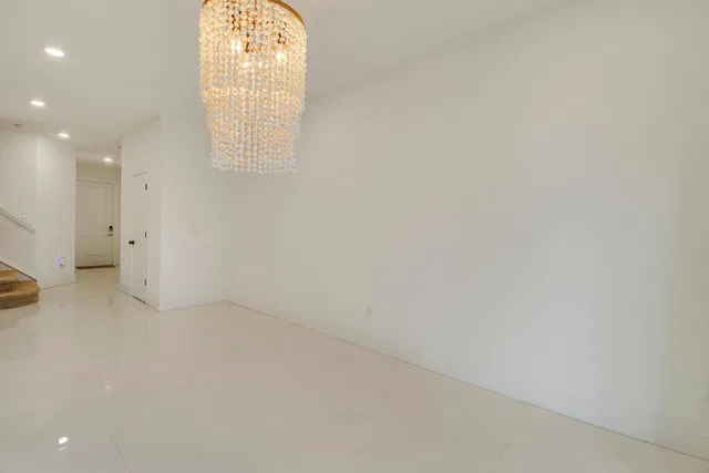 Unit 602 photo 10
