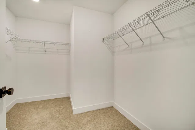 Unit 602 photo 22