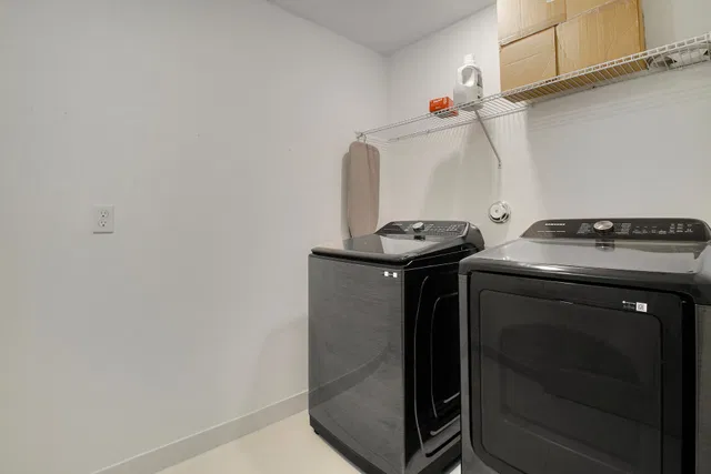 Unit 602 photo 26