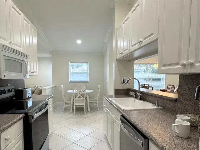 Residence photo 9