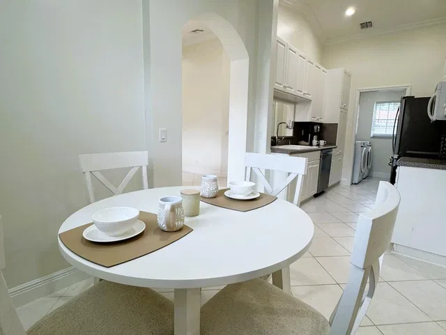 Residence photo 10