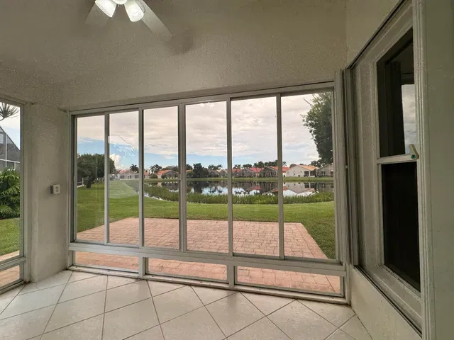Residence photo 30
