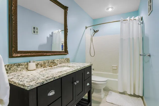  Unit 261 photo 18