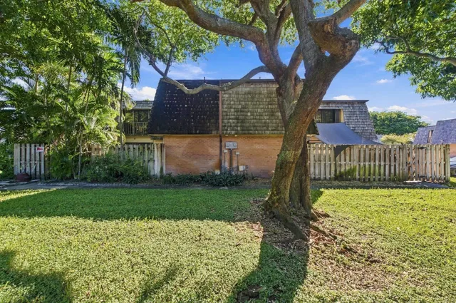 Residence photo 6