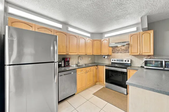 Residence photo 13